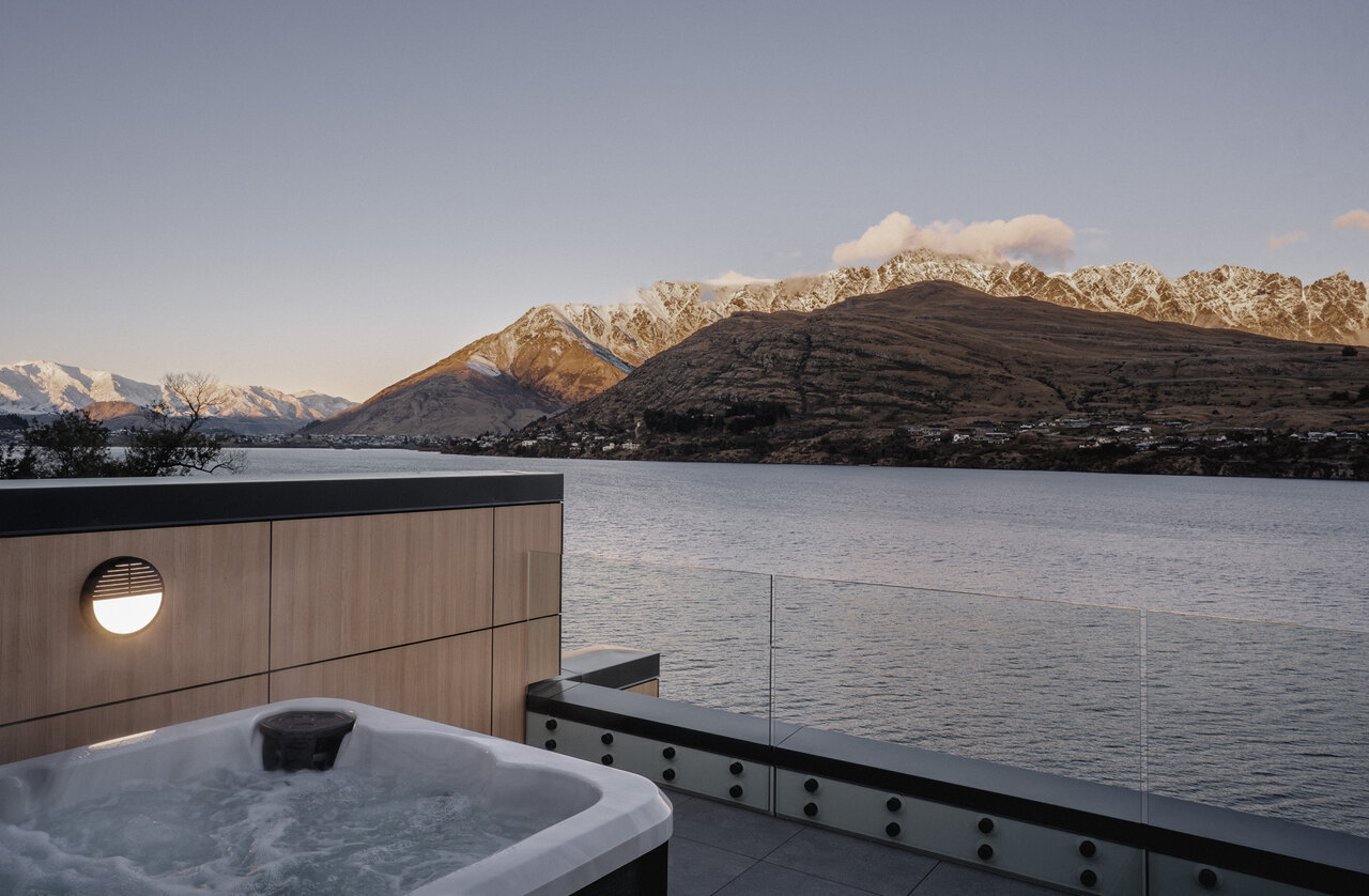 A guest room at Avani Queenstown